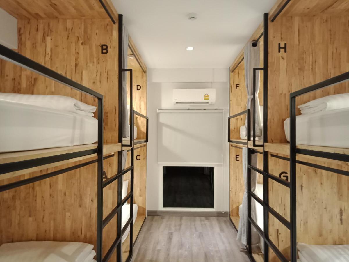 Lana Beds & Space Chiang Mai Extérieur photo