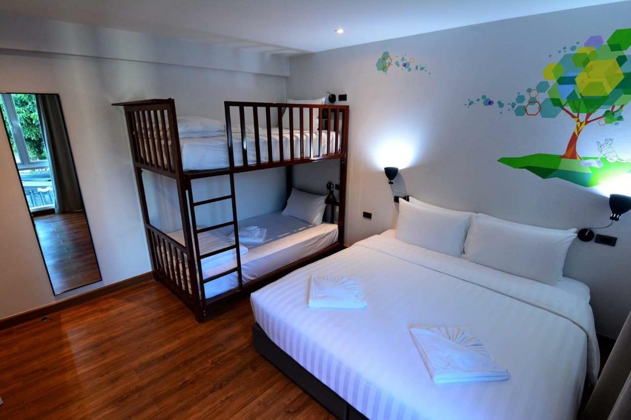 Lana Beds & Space Chiang Mai Extérieur photo