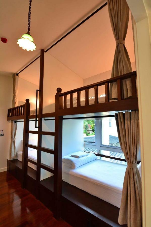 Lana Beds & Space Chiang Mai Extérieur photo