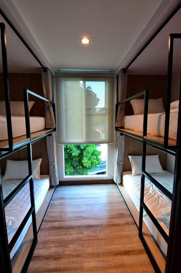 Lana Beds & Space Chiang Mai Extérieur photo