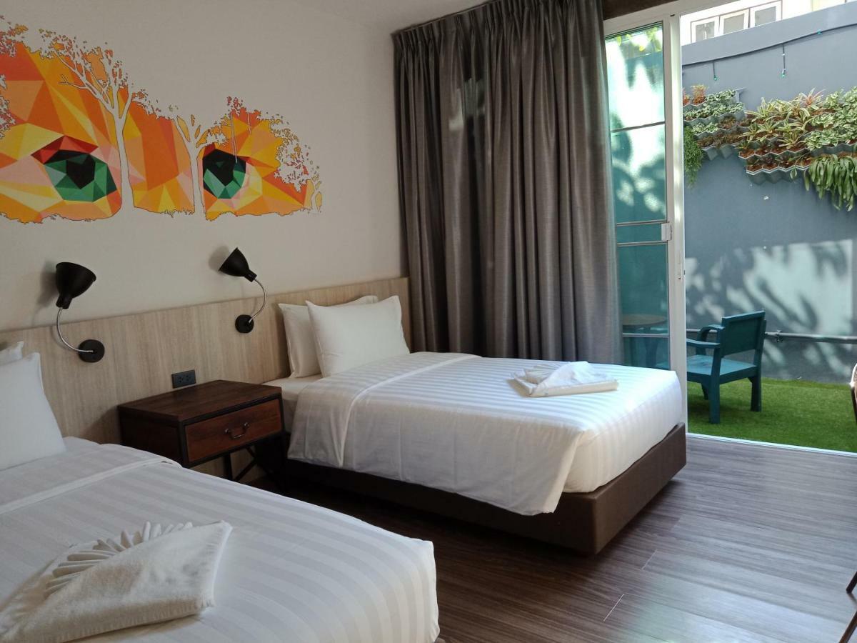 Lana Beds & Space Chiang Mai Extérieur photo