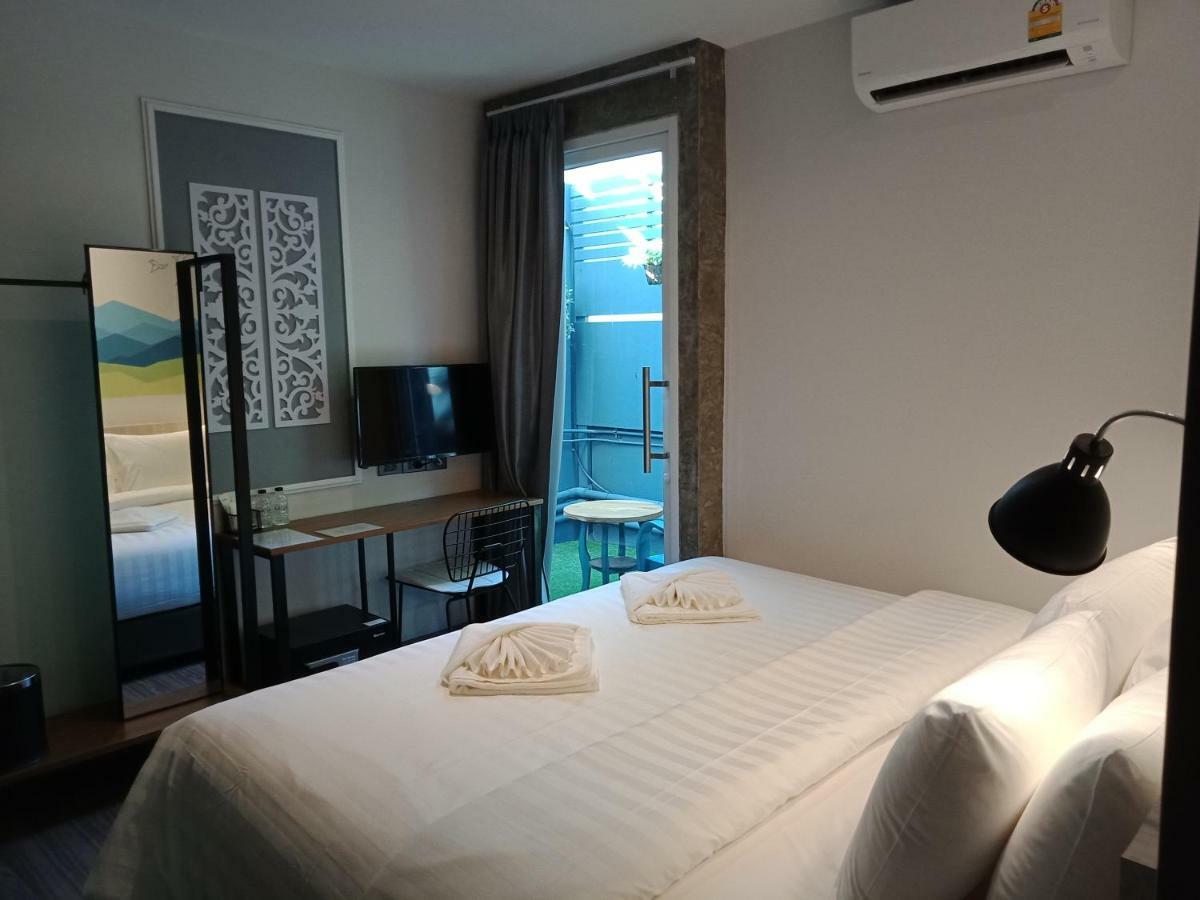 Lana Beds & Space Chiang Mai Extérieur photo